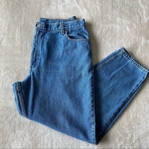 Vintage Y2K stonewashed Levi’s 550 Relaxed Fit, Tapered Leg jeans, size 16/33